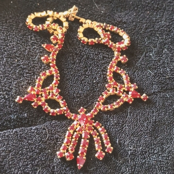 Red Rhinestone necklass - Picture 1 of 4
